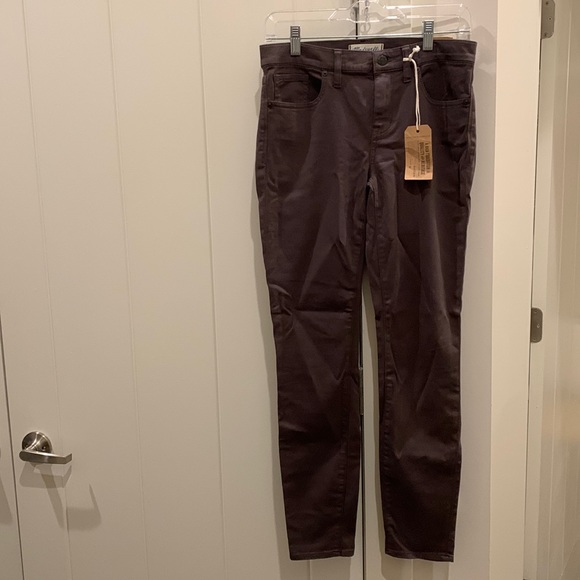 Madewell Denim - NWT dark grey jeans by madewell